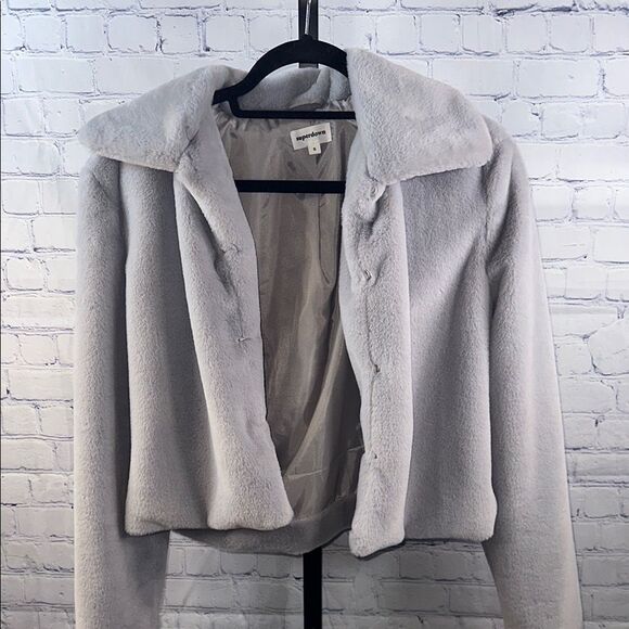🧥 Superdown Faux Fur Cropped Jacket - Light Gray, Size Small - Picture 1 of 3